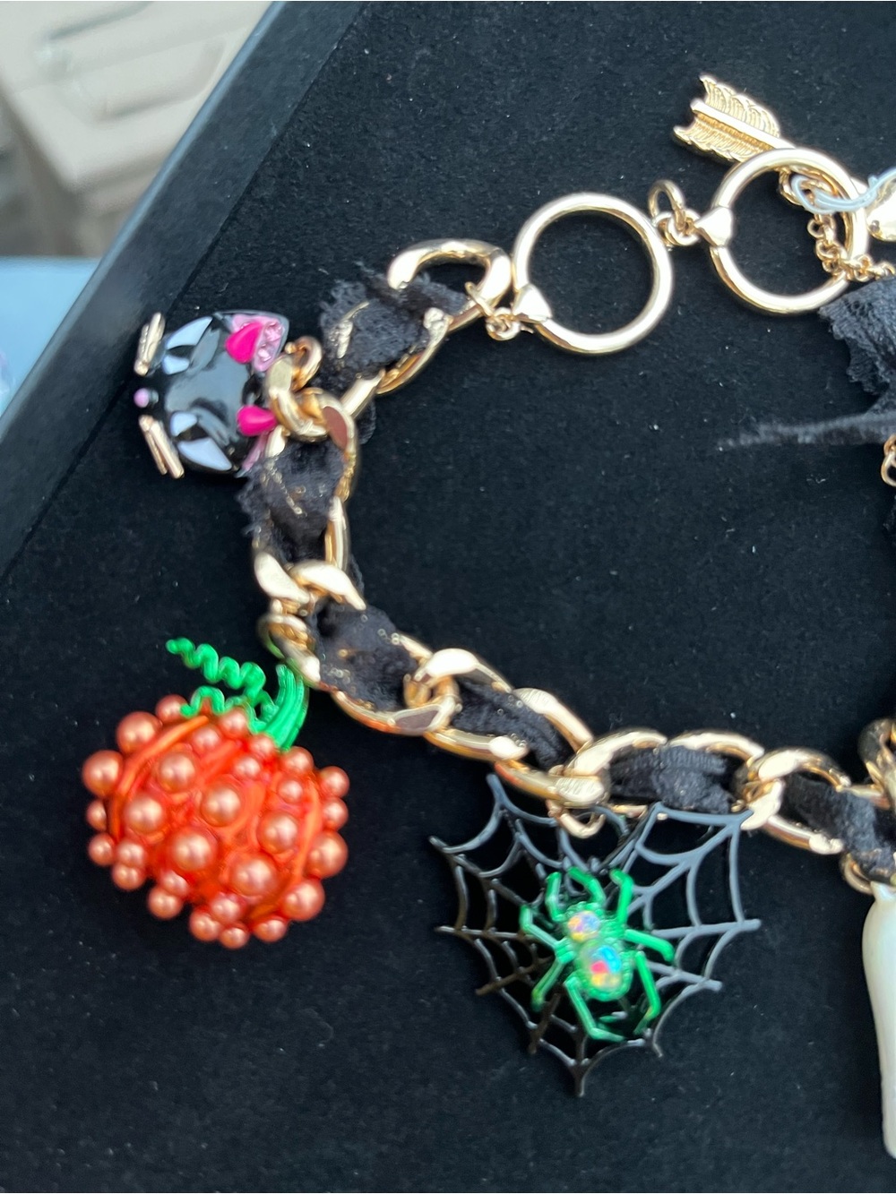 Betsey Johnson Faux Stone Halloween Ghost Spider Charm Bracelet - Picture 3 of 4